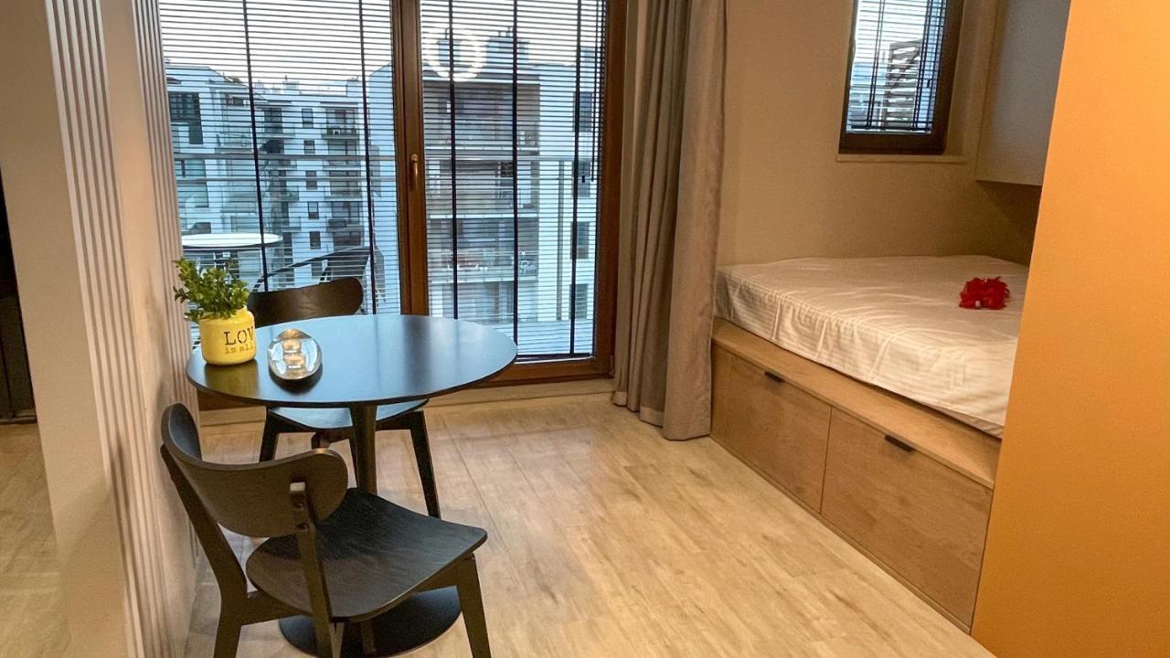 Comfortable 1-Room Apartment Close To The Center 바르샤바 외부 사진